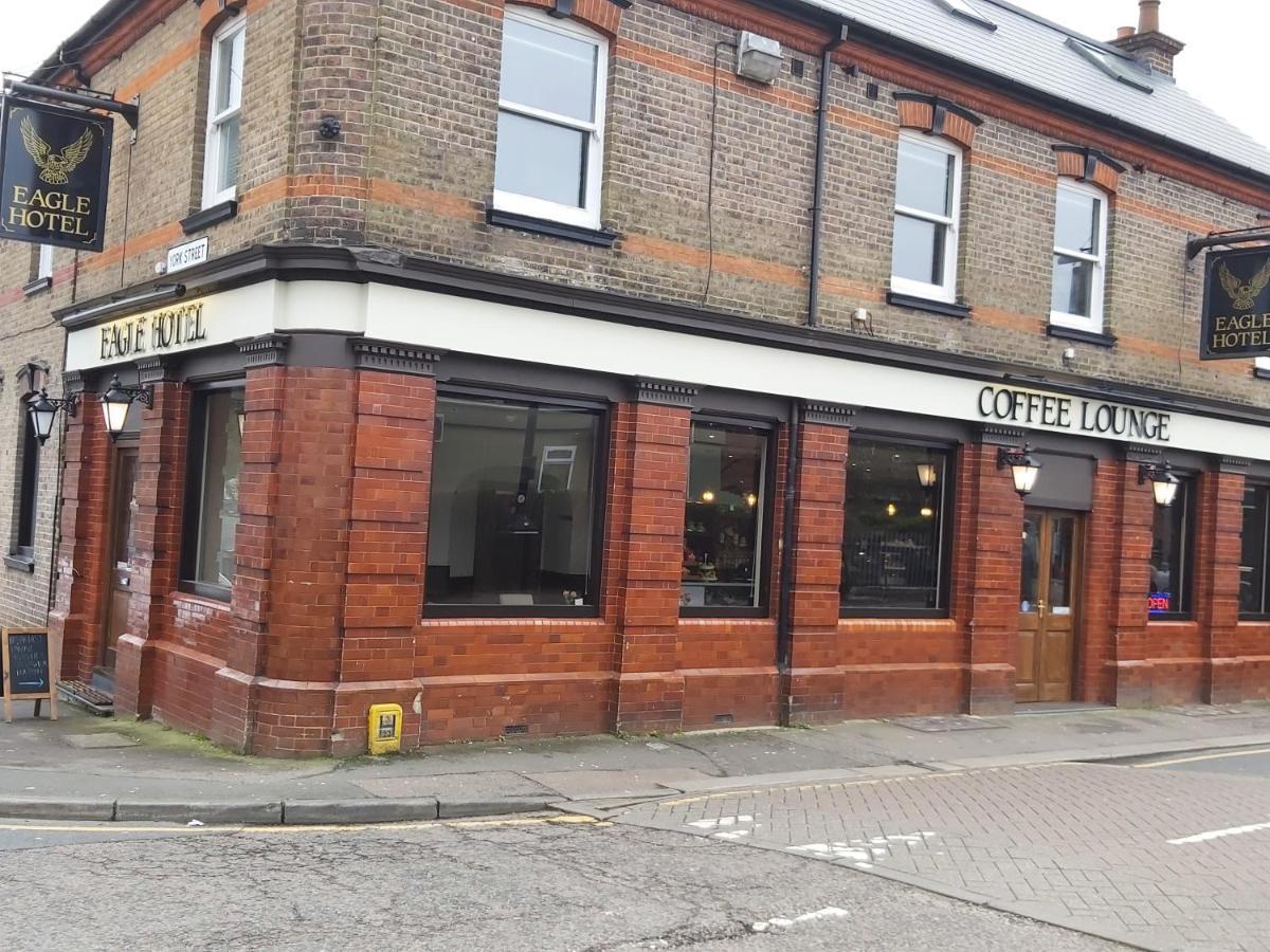Eagle Hotel Luton Airport Bagian luar foto